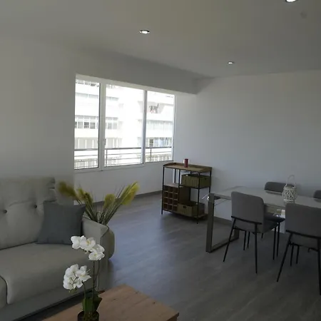 Apartmán Frente Al Mar Con Amplia Terraza Y Vistas A La Bahia *
