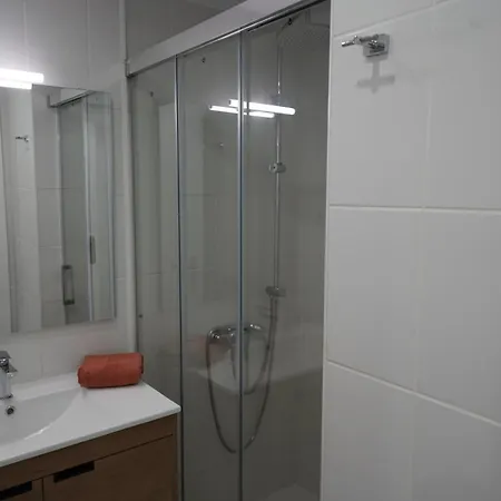 Apartamento Frente Al Mar Con Una Amplia Terraza Y Vistas A La Bahia * Roses