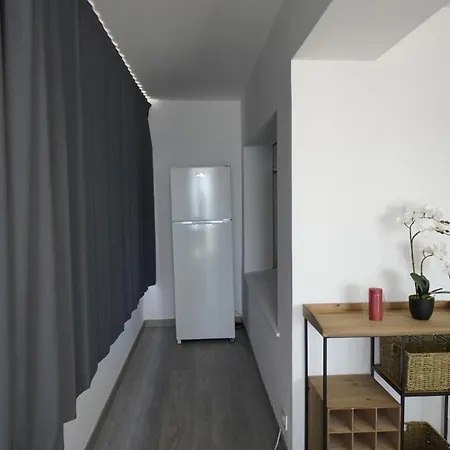 Apartamento Frente Al Mar Con Una Amplia Terraza Y Vistas A La Bahia *