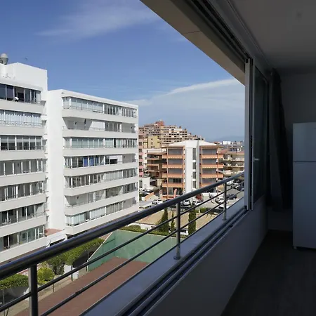 Apartamento Frente Al Mar Con Una Amplia Terraza Y Vistas A La Bahia