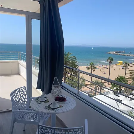 Apartamento Frente Al Mar Con Una Amplia Terraza Y Vistas A La Bahia Apartment Roses